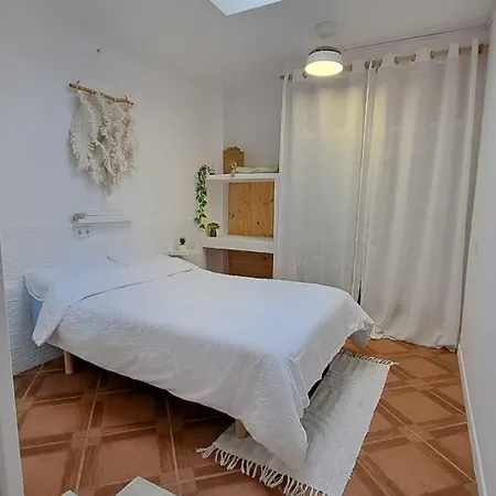 Cozy In Torrevieja, Within Walking Distance Of The Seafront And Amenities * Torrevieja